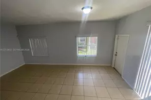 10666 SW 7th St, Pembroke Pines, FL 33025 - Photo 21