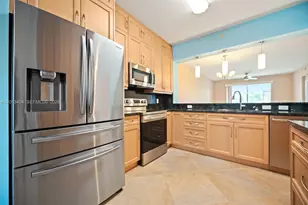 7765 Yardley Dr, Tamarac, FL 33321 - Photo 7