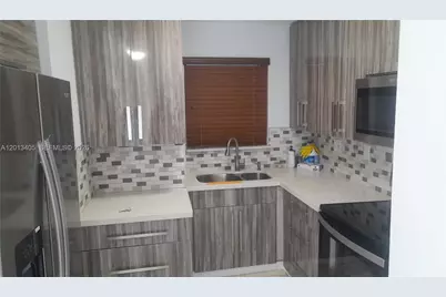 310 Fontainebleau Blvd #203, Miami, FL 33172 - Photo 1