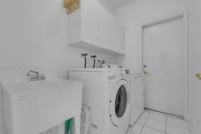 9803 NW 32nd St, Doral, FL 33172 - Photo 35