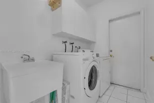 9803 NW 32nd St, Doral, FL 33172 - Photo 35