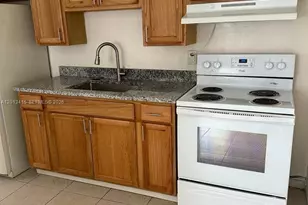 756 NW 5th St, Hallandale Beach, FL 33009 - Photo 3