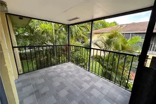 15629 SW 73 Circle Terrace, Kendall, FL 33193 - Photo 5