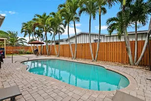 2251 NW 87th Ave, Pembroke Pines, FL 33024 - Photo 17