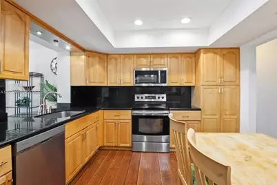 2251 NW 87th Ave #2251, Pembroke Pines, FL 33024 - Photo 7