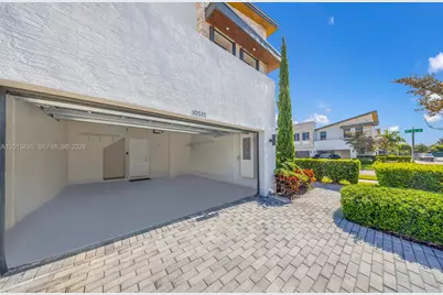 10515 NW 78th Ter, Doral, FL 33178 - Photo 5