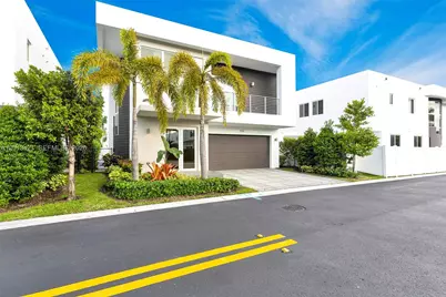7535 NW 98th Ave #7535, Doral, FL 33178 - Photo 9