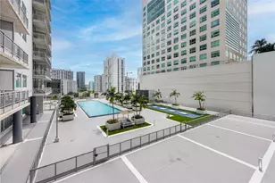 690 SW 1st Ct, Miami, FL 33130 - Photo 3