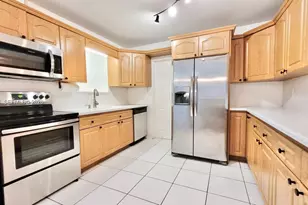 6730 Charleston St, Hollywood, FL 33024 - Photo 11