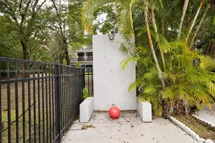 17890 W Dixie Hwy 519 Hwy, North Miami Beach, FL 33160 - Photo 33
