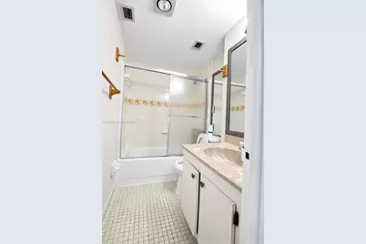17890 W Dixie Hwy 519 Hwy #519, North Miami Beach, FL 33160 - Photo 21