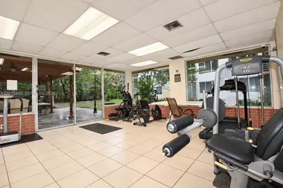 17890 W Dixie Hwy 519 Hwy #519, North Miami Beach, FL 33160 - Photo 31