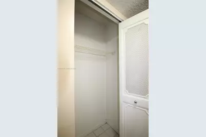 17890 W Dixie Hwy 519 Hwy #519, North Miami Beach, FL 33160 - Photo 11