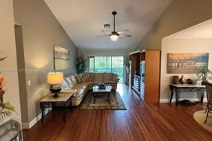 21 Lexington Ln W, Palm Beach Gardens, FL 33418 - Photo 11