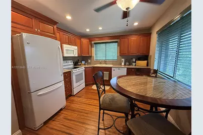21 Lexington Ln W #H, Palm Beach Gardens, FL 33418 - Photo 5