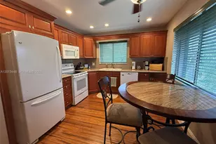 21 Lexington Ln W, Palm Beach Gardens, FL 33418 - Photo 5