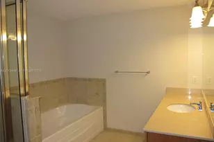 1300 Ponce de Leon Blvd, Coral Gables, FL 33134 - Photo 19