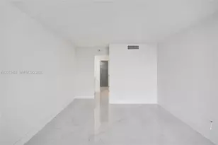 3625 N Country Club Dr, Aventura, FL 33180 - Photo 21