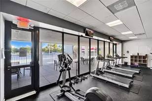 3625 N Country Club Dr, Aventura, FL 33180 - Photo 45