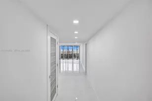 3625 N Country Club Dr, Aventura, FL 33180 - Photo 31