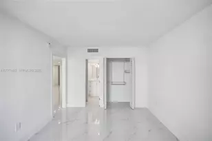 3625 N Country Club Dr, Aventura, FL 33180 - Photo 27