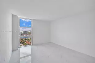 3625 N Country Club Dr, Aventura, FL 33180 - Photo 17