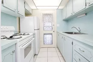 17050 NE 14th Ave, Miami, FL 33162 - Photo 5
