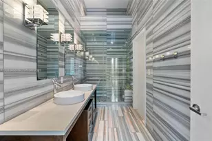 475 Brickell Ave, Miami, FL 33131 - Photo 17