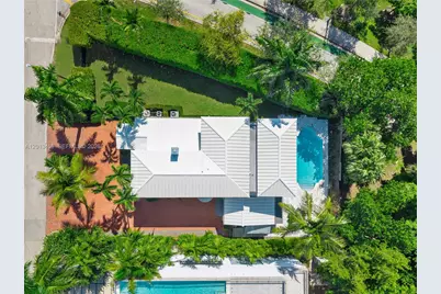 1281 S Venetian Way, Miami, FL 33139 - Photo 45