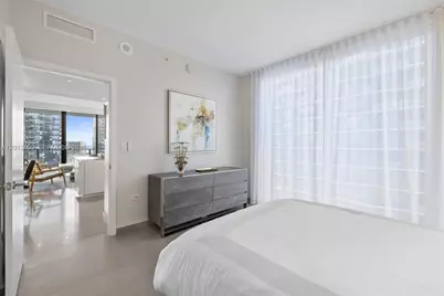 88 SW 7th St #1201, Miami, FL 33130 - Photo 9