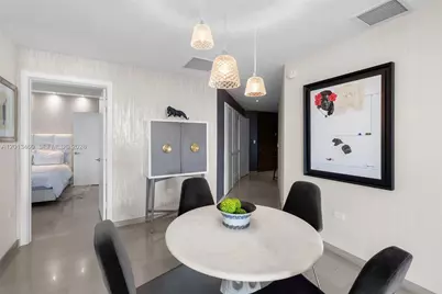 88 SW 7th St #1201, Miami, FL 33130 - Photo 15