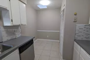 18308 NW 68th Ave, Hialeah, FL 33015 - Photo 7