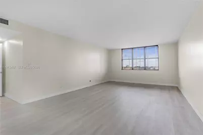 1800 NE 114th St #601, Miami, FL 33181 - Photo 25