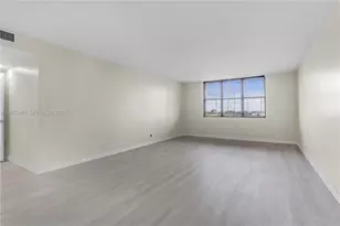 1800 NE 114th St, Miami, FL 33181 - Photo 25