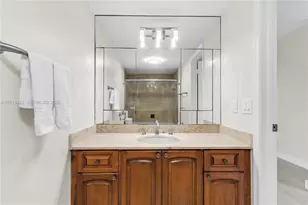 1800 NE 114th St, Miami, FL 33181 - Photo 27