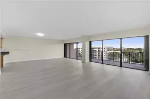 1800 NE 114th St, Miami, FL 33181 - Photo 3