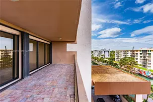 1800 NE 114th St, Miami, FL 33181 - Photo 31