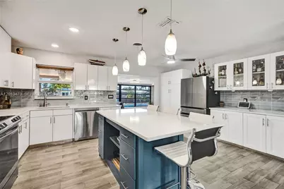 200 SE 3rd St, Pompano Beach, FL 33060 - Photo 13
