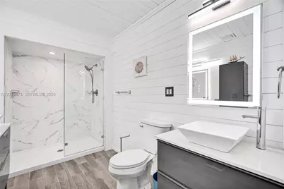 200 SE 3rd St, Pompano Beach, FL 33060 - Photo 25