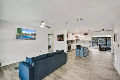 200 SE 3rd St, Pompano Beach, FL 33060 - Photo 15