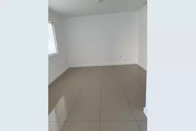 423 E 27th St #101, Hialeah, FL 33013 - Photo 13