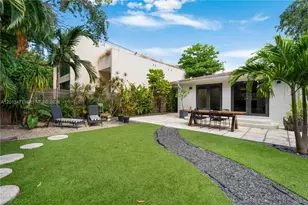 674 NE 67th St, Miami, FL 33138 - Photo 13