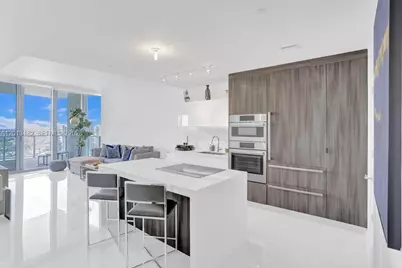 851 NE 1st Ave #2900, Miami, FL 33132 - Photo 7