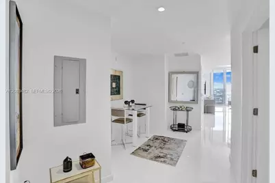 851 NE 1st Ave #2900, Miami, FL 33132 - Photo 3