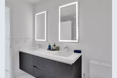 851 NE 1st Ave #2900, Miami, FL 33132 - Photo 25