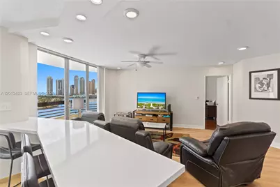 3600 Mystic Pointe Dr #1616, Aventura, FL 33180 - Photo 7
