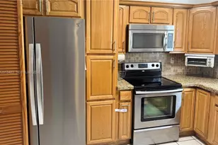 10330 SW 154th Cir Ct, Miami, FL 33196 - Photo 11