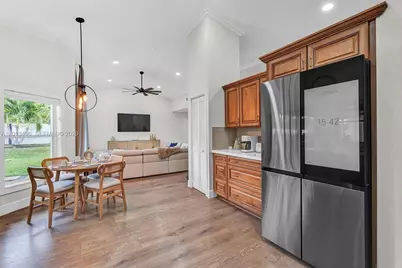 4133 NW 81st Ter, Coral Springs, FL 33065 - Photo 7
