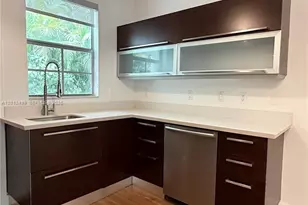 2031 Meridian Ave, Miami Beach, FL 33139 - Photo 13
