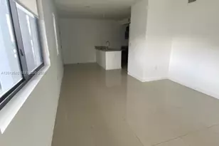 423 E 27th St, Hialeah, FL 33013 - Photo 5